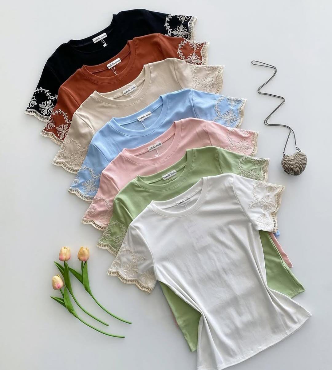 Blusa Algodão/Elastano com Bordados Lindos nas Mangas