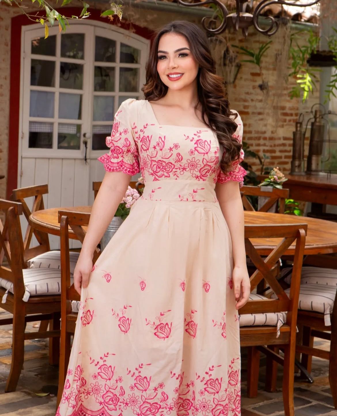 Vestido MIDI Algodão/Lesse Bege com Rosas