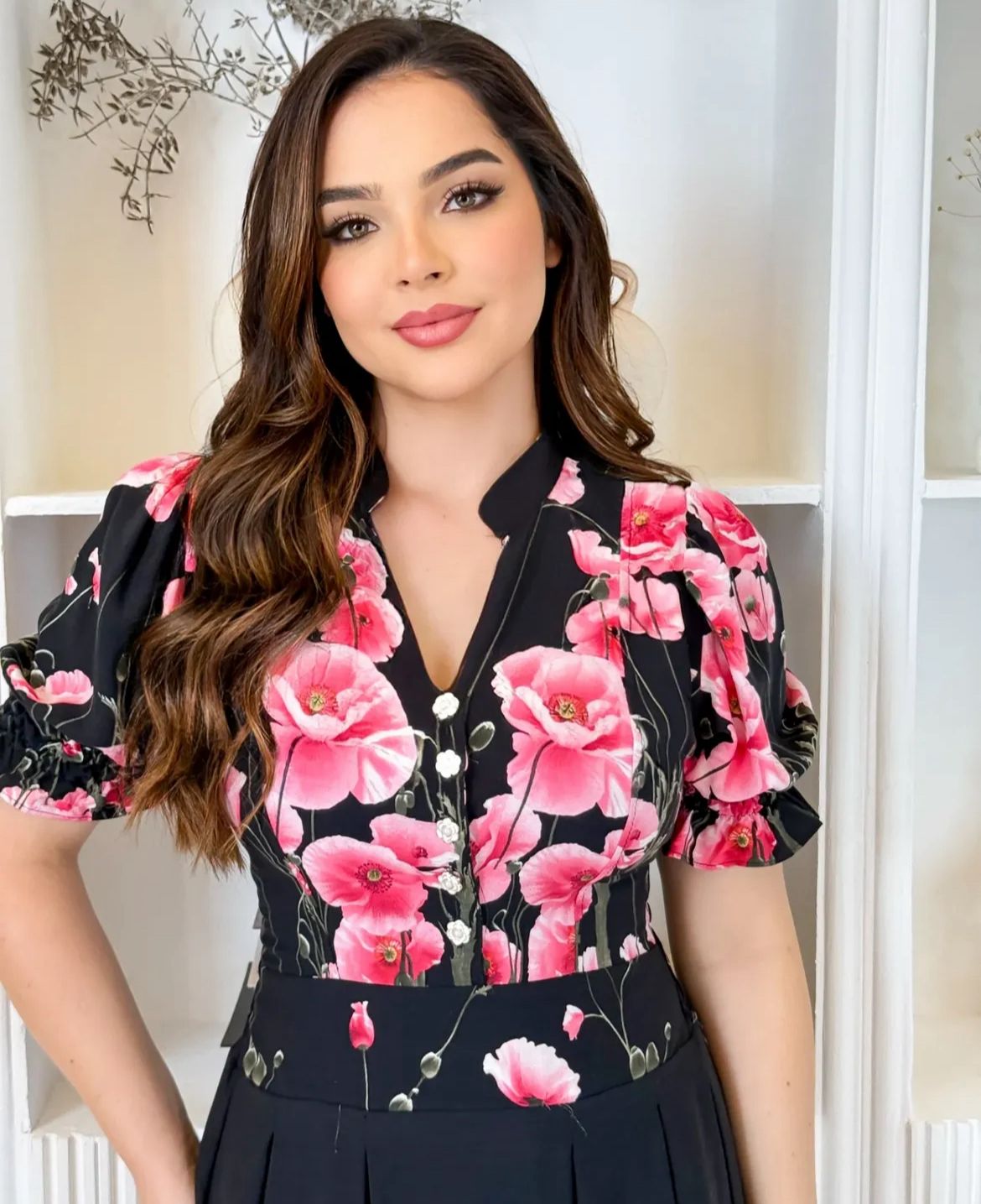 Vestido MIDI Algodão/Lesse Preto com Rosas