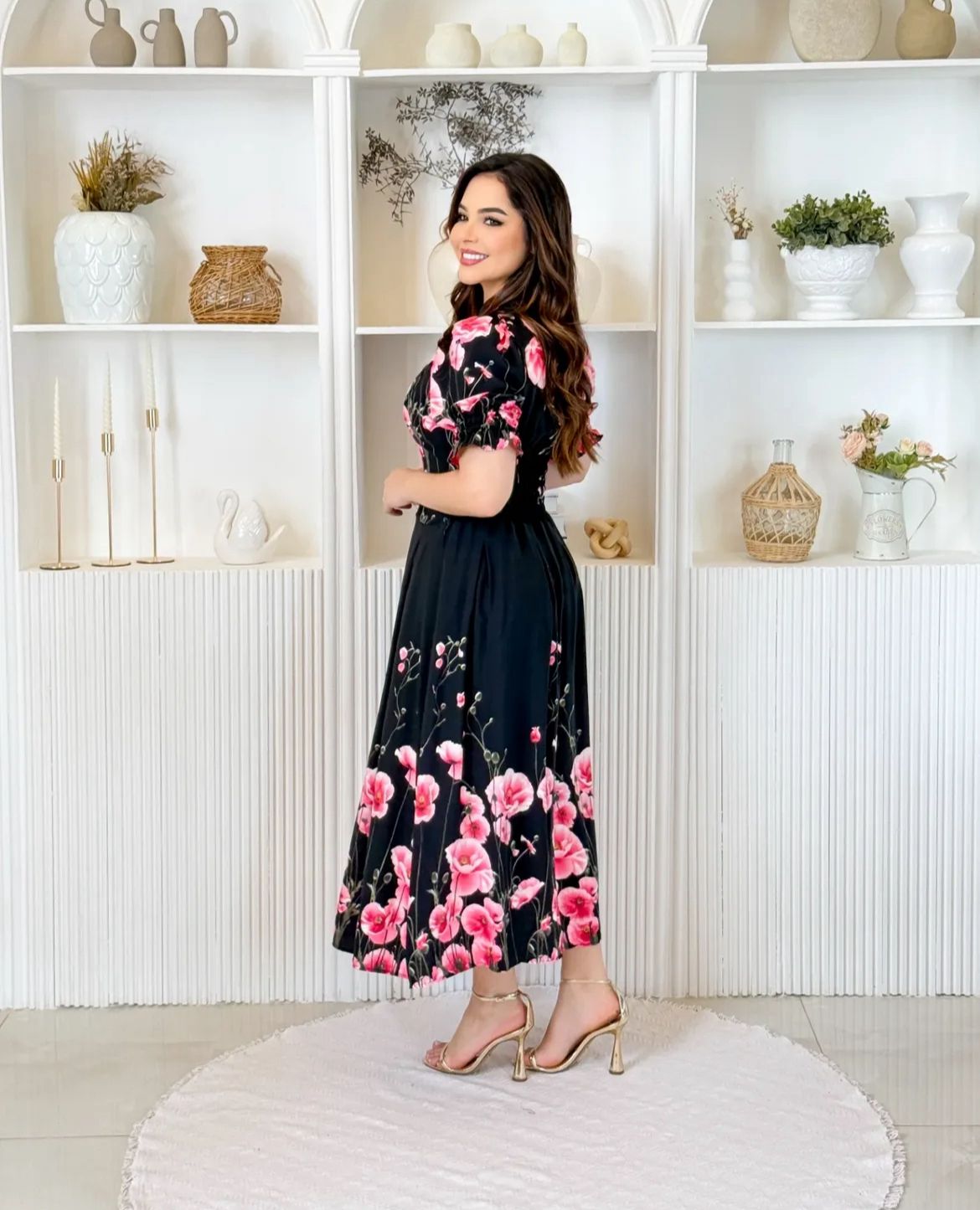 Vestido MIDI Algodão/Lesse Preto com Rosas