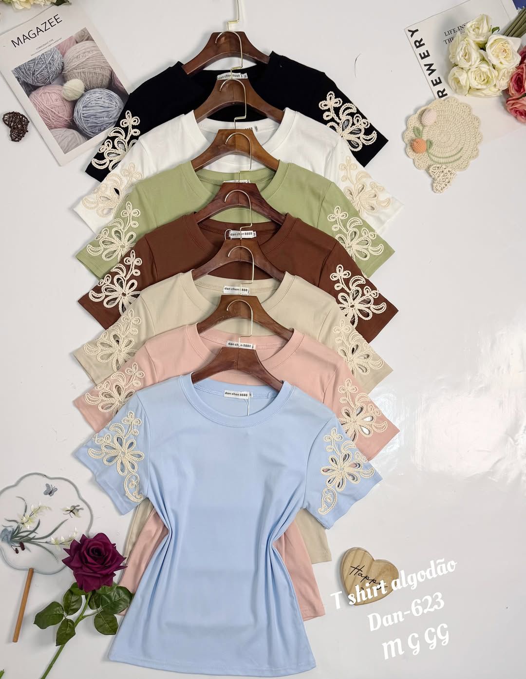 Blusa Algodão/Malha com Mangas Bordadas
