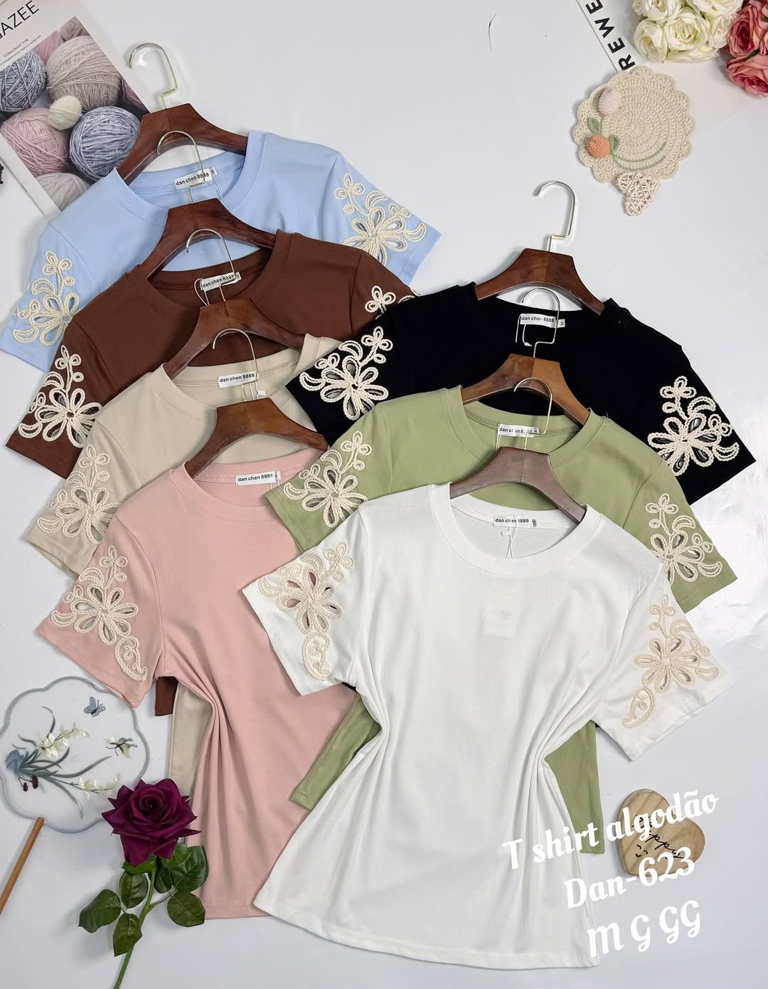 Blusa Algodão/Malha com Mangas Bordadas