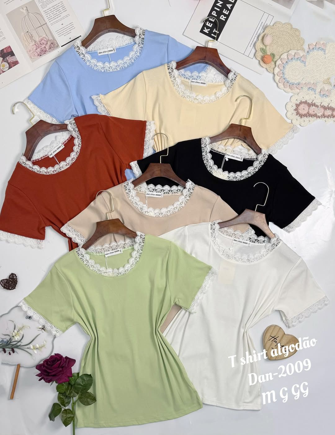 T-Shirt de Algodão com Renda